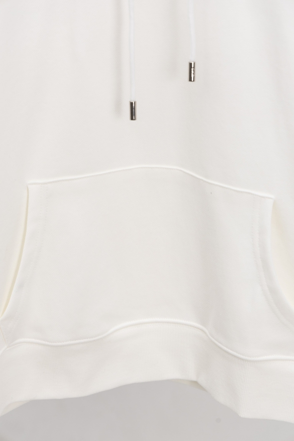 ブランドパーカー着用イメージ